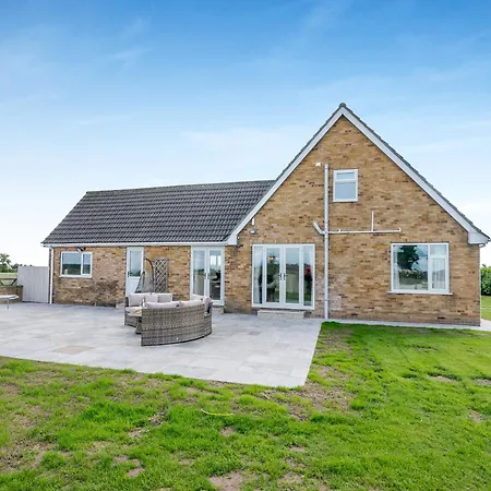 Manor Farm *